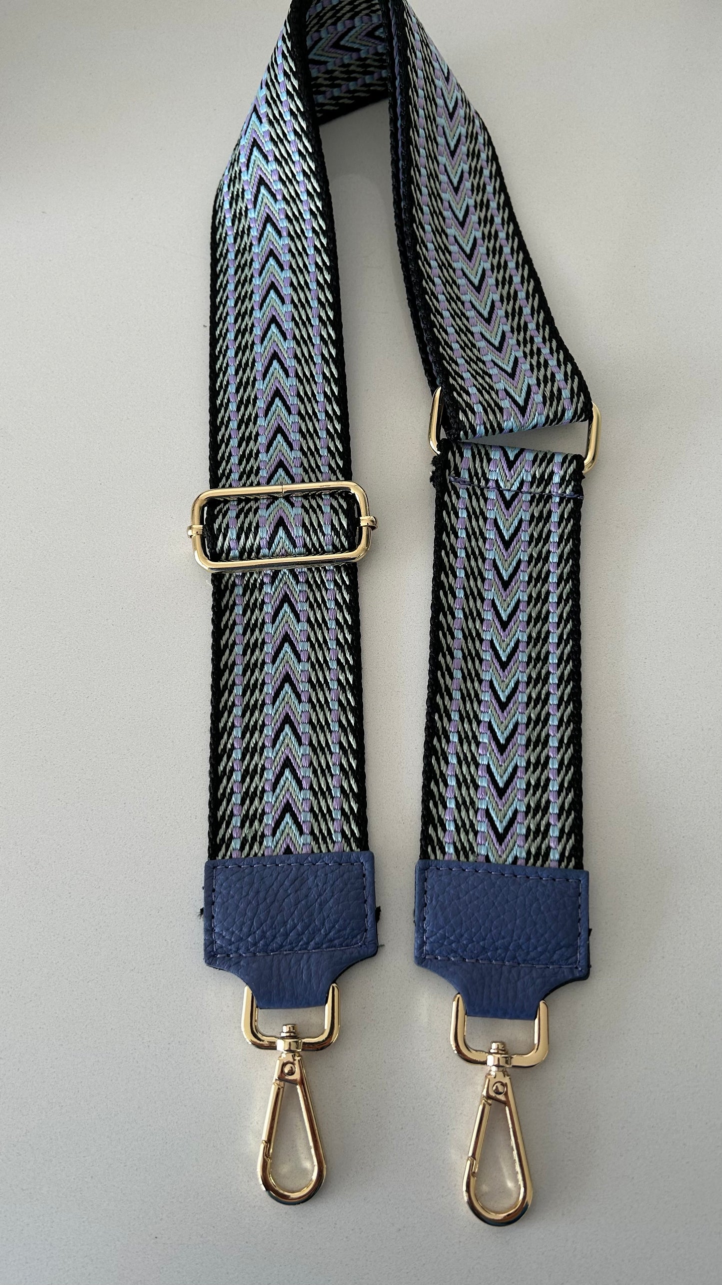 Elodie Lilac black crossbody strap