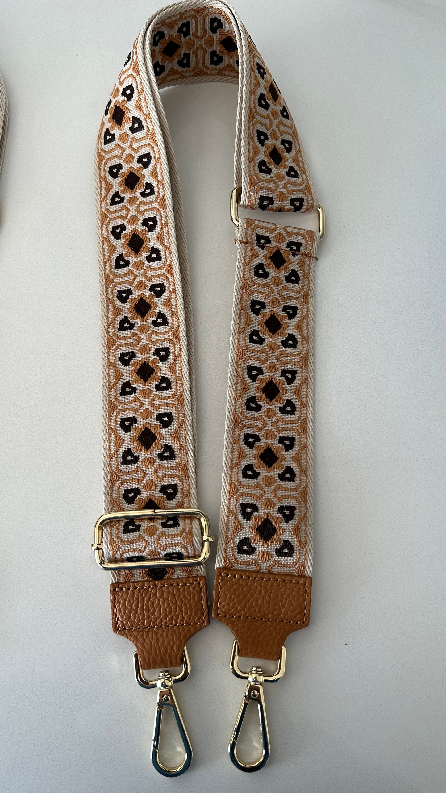 Loreto tan and black crossbody strap