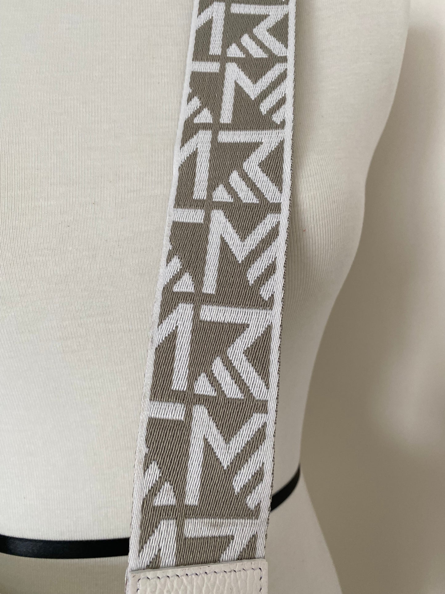 Emilla white beige combo strap