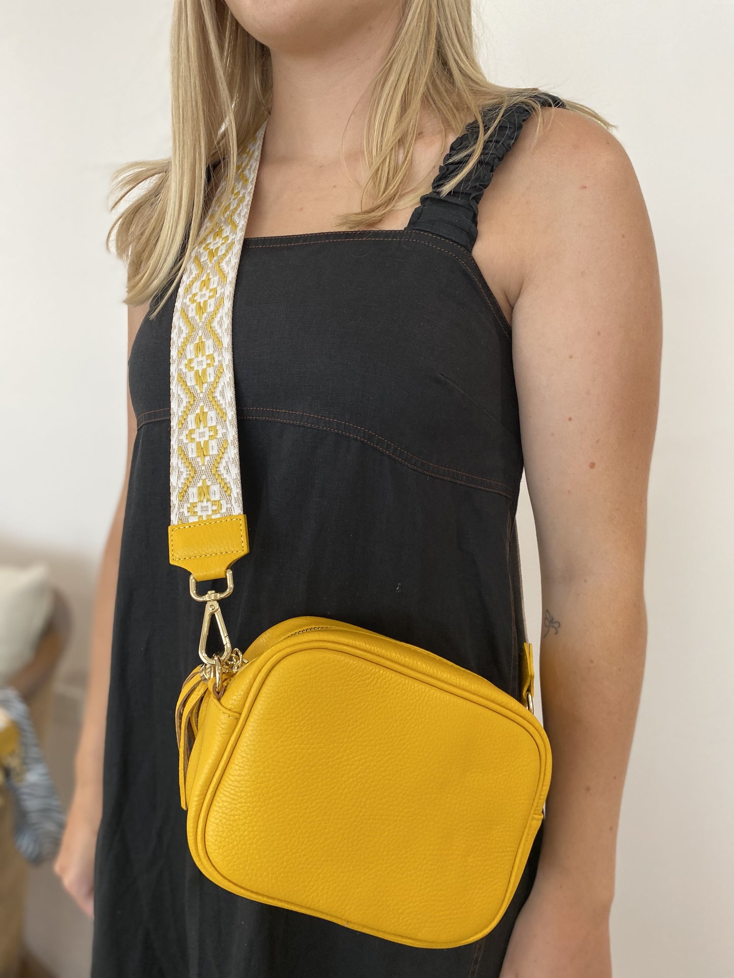 Arazzo yellow natural crossbody strap